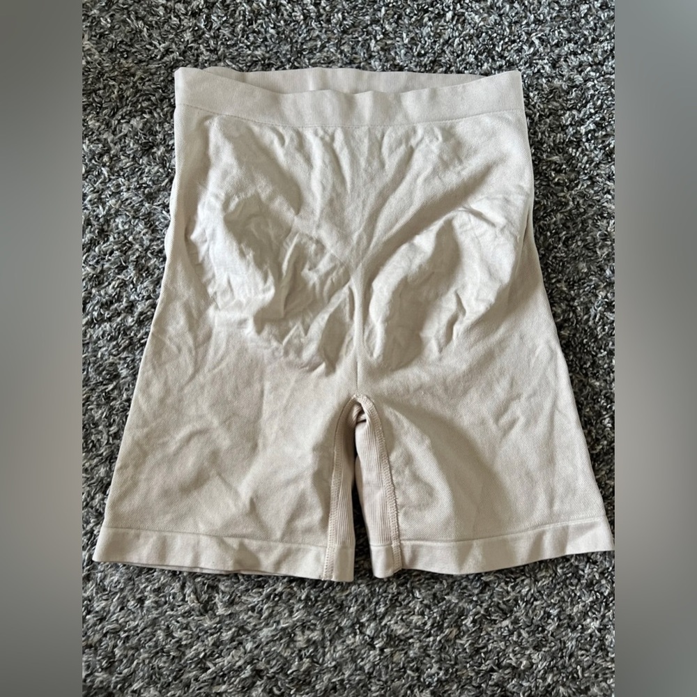 Motherhood Maternity Belly Support NWOT Under Garment Shapewear Plus Size 1X - Picture 4 of 5